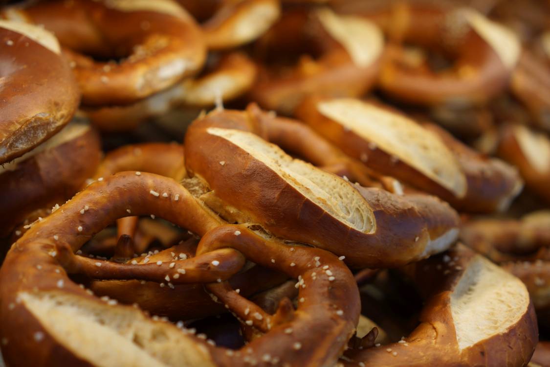 Produktaufnahme Brezeln in Auslage